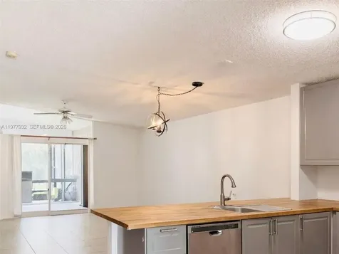 614 Woodgate Circle Sunrise FL 33326