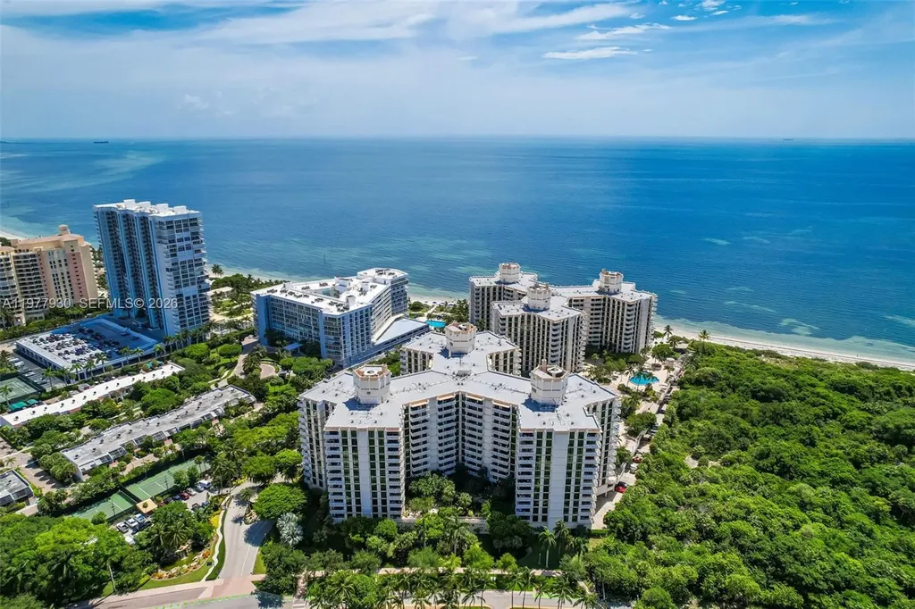 1121 Crandon Boulevard Key Biscayne FL 33149