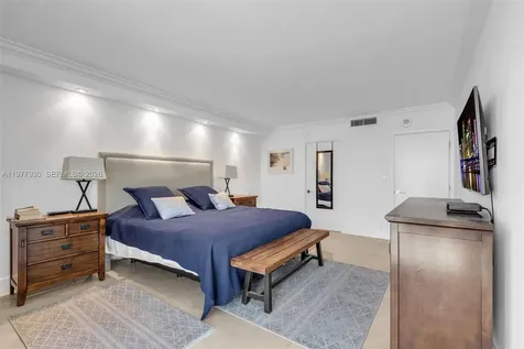 1121 Crandon Boulevard Key Biscayne FL 33149