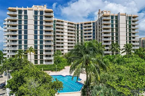1121 Crandon Boulevard Key Biscayne FL 33149
