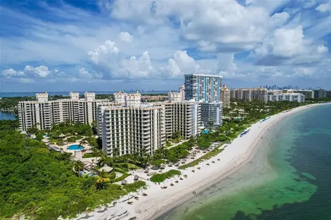 1121 Crandon Boulevard Key Biscayne FL 33149