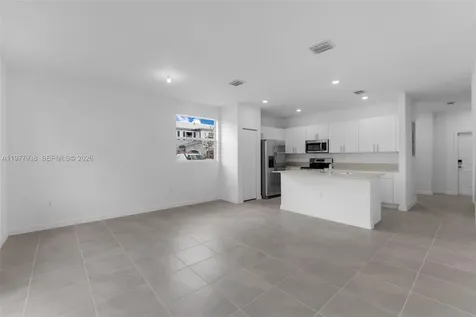191 SE 11th Avenue Florida City FL 33034