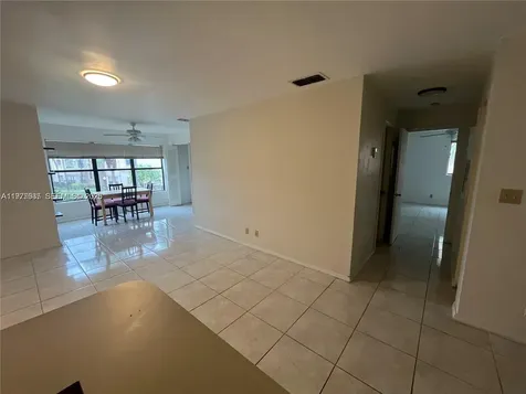 2926 S University Drive Davie FL 33328