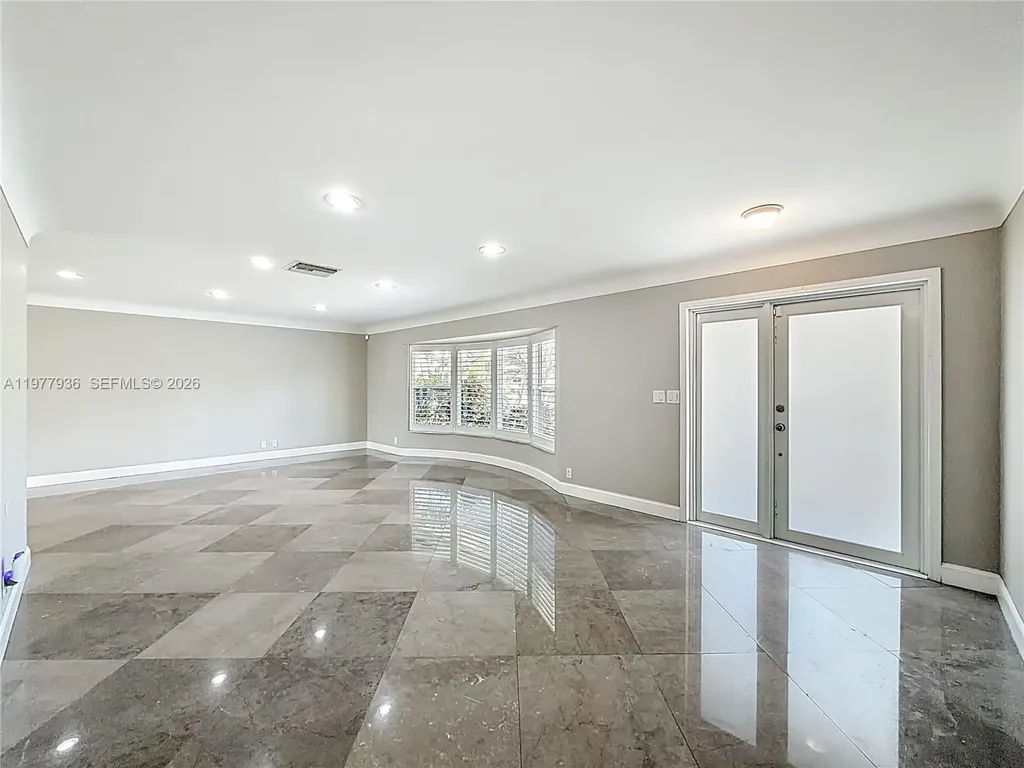 2770 NE 8th Court Pompano Beach FL 33062