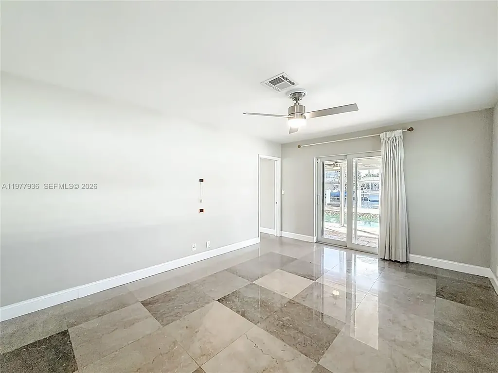 2770 NE 8th Court Pompano Beach FL 33062