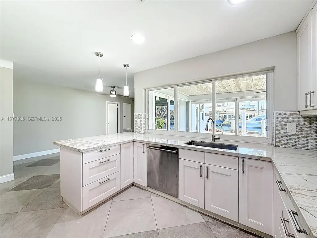 2770 NE 8th Court Pompano Beach FL 33062