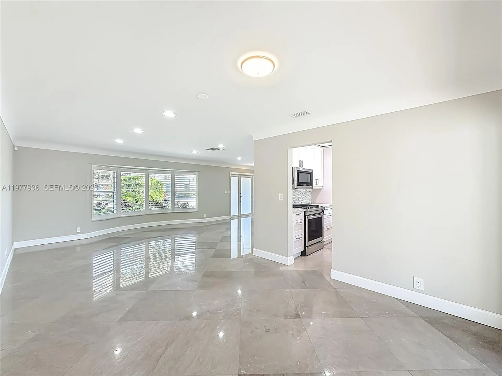 2770 NE 8th Court Pompano Beach FL 33062