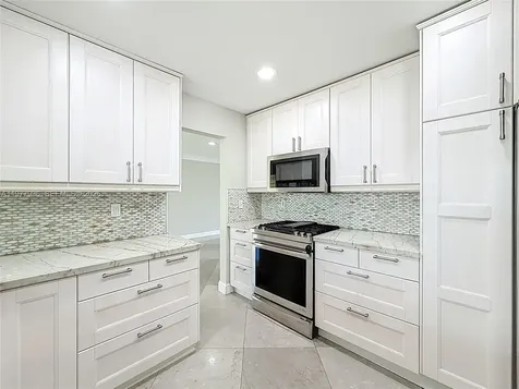 2770 NE 8th Court Pompano Beach FL 33062