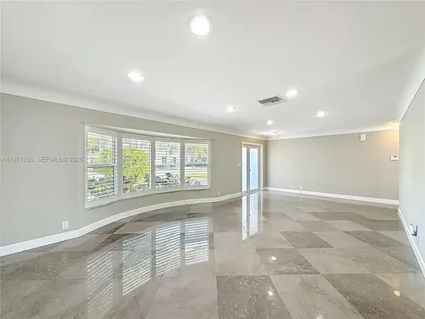 2770 NE 8th Court Pompano Beach FL 33062