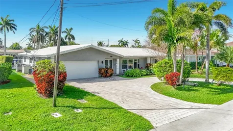 2770 NE 8th Court Pompano Beach FL 33062