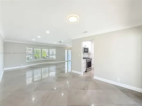 2770 NE 8th Court Pompano Beach FL 33062