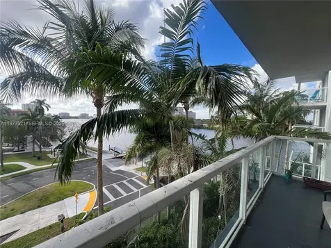 5099 NW 7th Street Miami FL 33126