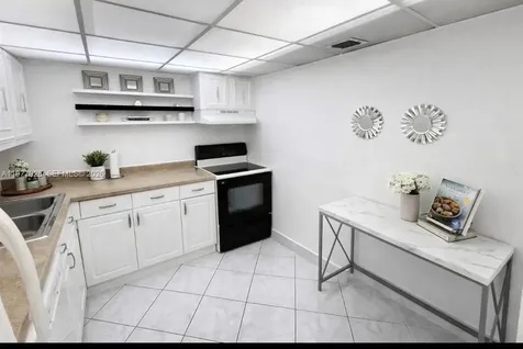 2101 Atlantic Shores Boulevard Hallandale Beach FL 33009