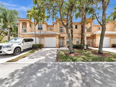 858 NW 170th Terrace Pembroke Pines FL 33028