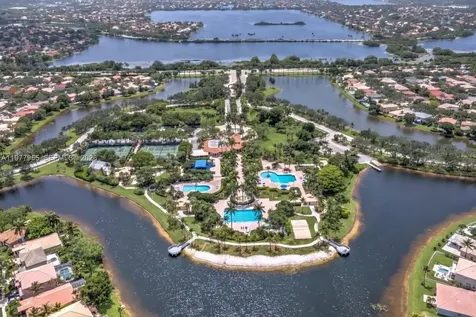 858 NW 170th Terrace Pembroke Pines FL 33028