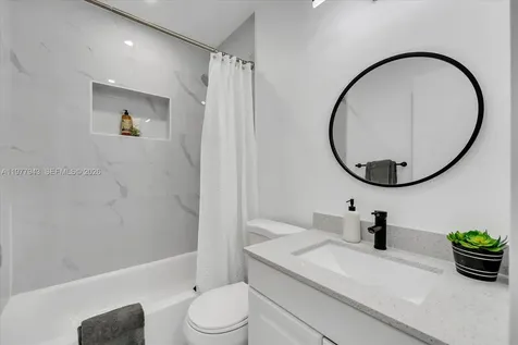 20 NE 29th Street Wilton Manors FL 33334