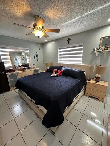 2385 W 69th Street Hialeah FL 33016