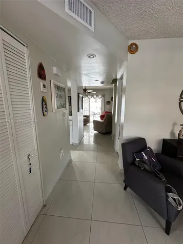 2385 W 69th Street Hialeah FL 33016