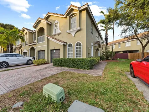 2537 SE 15th Court Homestead FL 33035