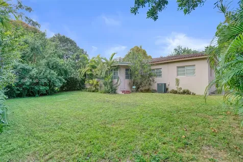 2060 Keystone Boulevard North Miami FL 33181