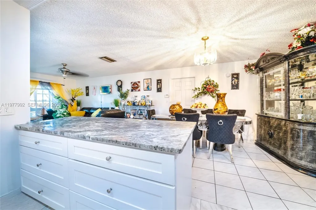 419 SW 80th Avenue Pompano Beach FL 33068