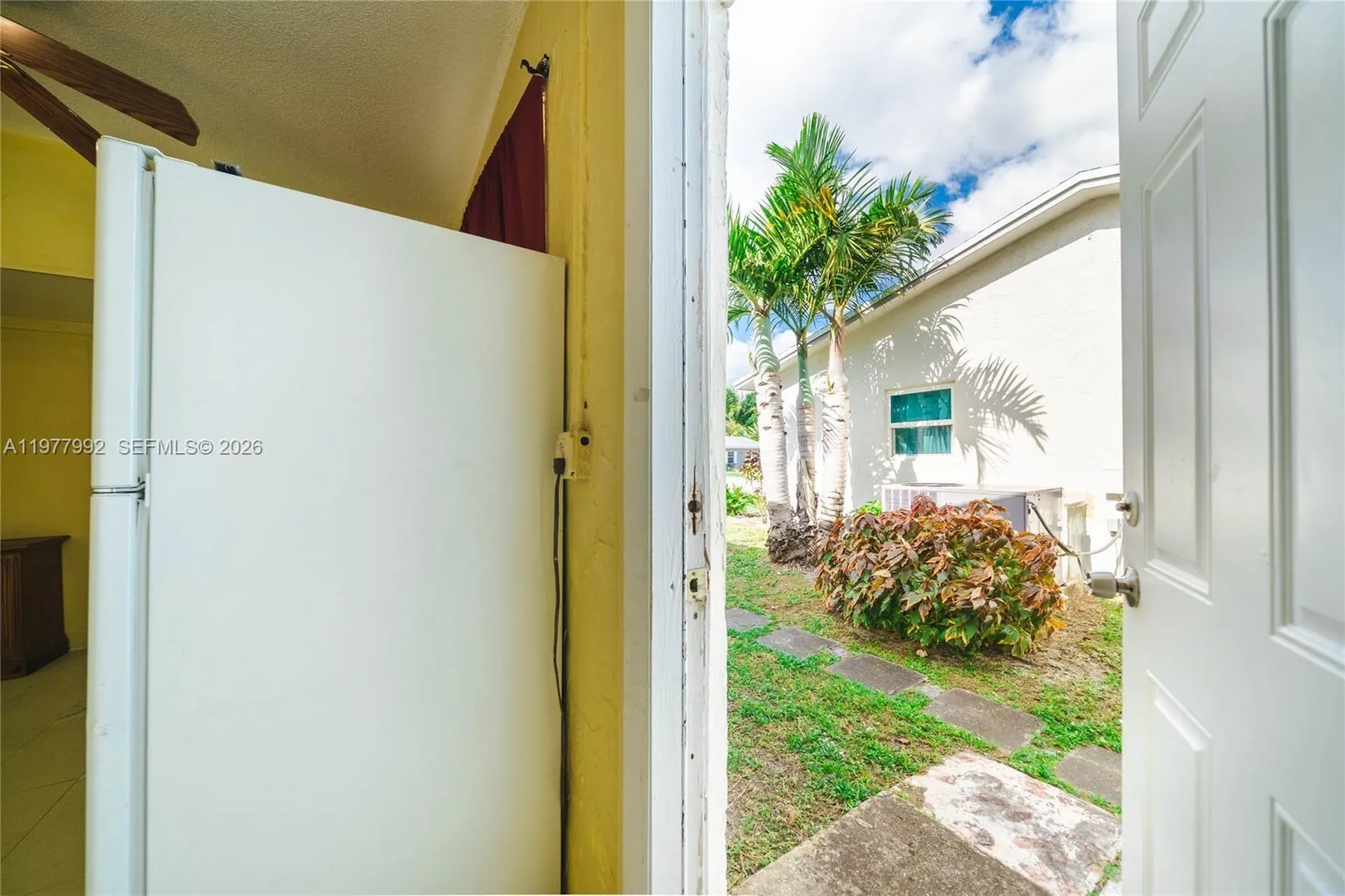 419 SW 80th Avenue Pompano Beach FL 33068