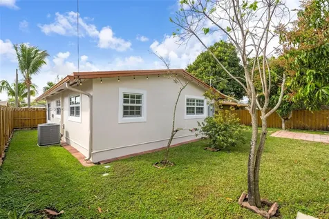 6863 SW 21st Street Miramar FL 33023