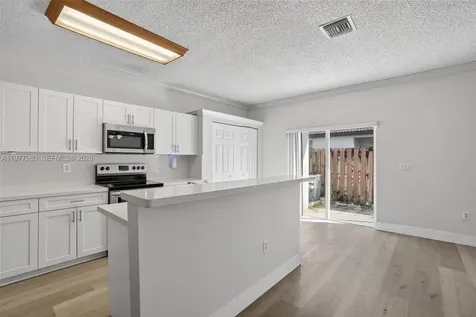 2209 SE 24th Place Homestead FL 33035