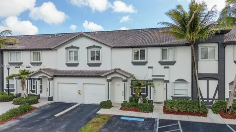 2209 SE 24th Place Homestead FL 33035