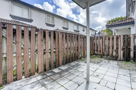 2209 SE 24th Place Homestead FL 33035
