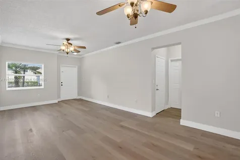 2209 SE 24th Place Homestead FL 33035
