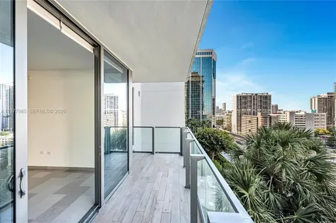 88 SW 7th Street Miami FL 33130