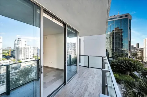 88 SW 7th Street Miami FL 33130