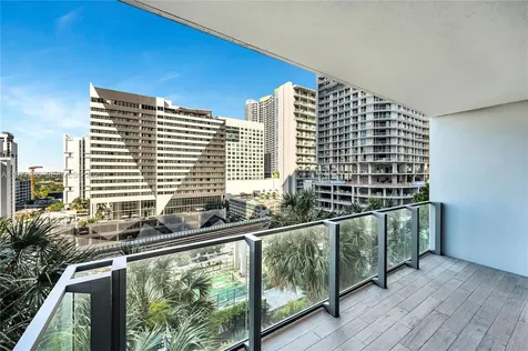 88 SW 7th Street Miami FL 33130