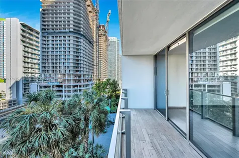 88 SW 7th Street Miami FL 33130