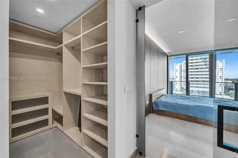 88 SW 7th Street Miami FL 33130