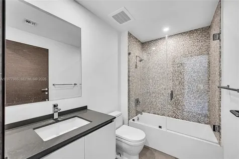 88 SW 7th Street Miami FL 33130