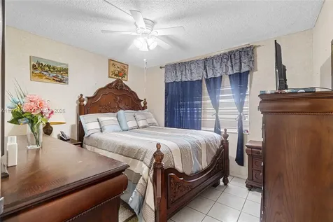 2998 NW 48th Terrace Lauderdale Lakes FL 33313