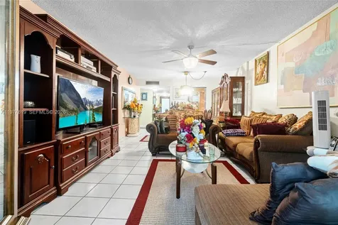 2998 NW 48th Terrace Lauderdale Lakes FL 33313