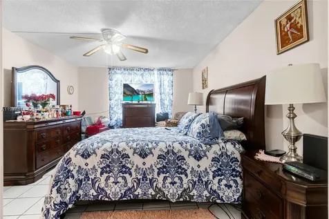 2998 NW 48th Terrace Lauderdale Lakes FL 33313