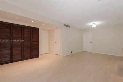 17021 N Bay Road Sunny Isles Beach FL 33160
