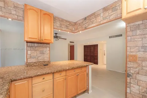 17021 N Bay Road Sunny Isles Beach FL 33160