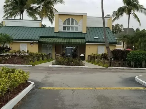 3948 NW 87th Avenue Sunrise FL 33351