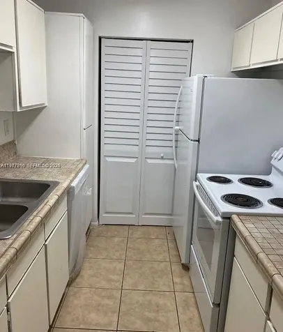 3948 NW 87th Avenue Sunrise FL 33351