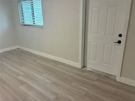 490 NE 170th Street North Miami Beach FL 33162