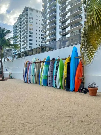 6039 Collins Avenue Miami Beach FL 33140