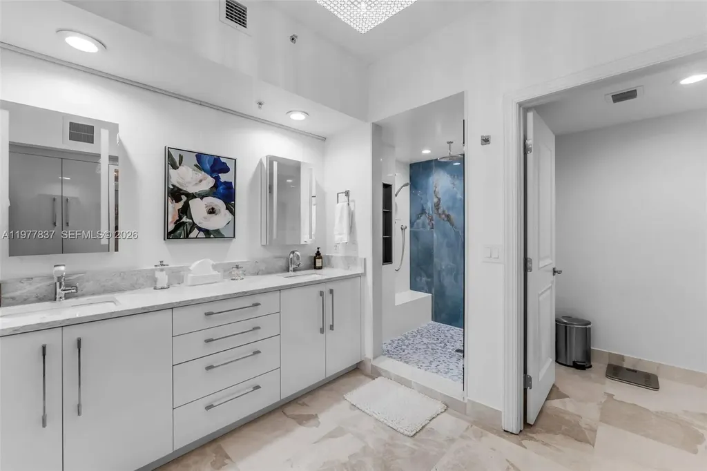 333 Las Olas Way Fort Lauderdale FL 33301