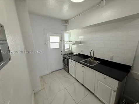 300 74th Street Miami Beach FL 33141
