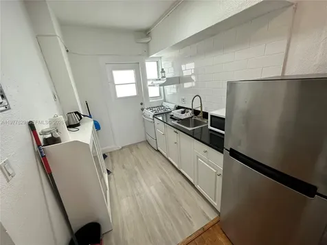 300 74th Street Miami Beach FL 33141
