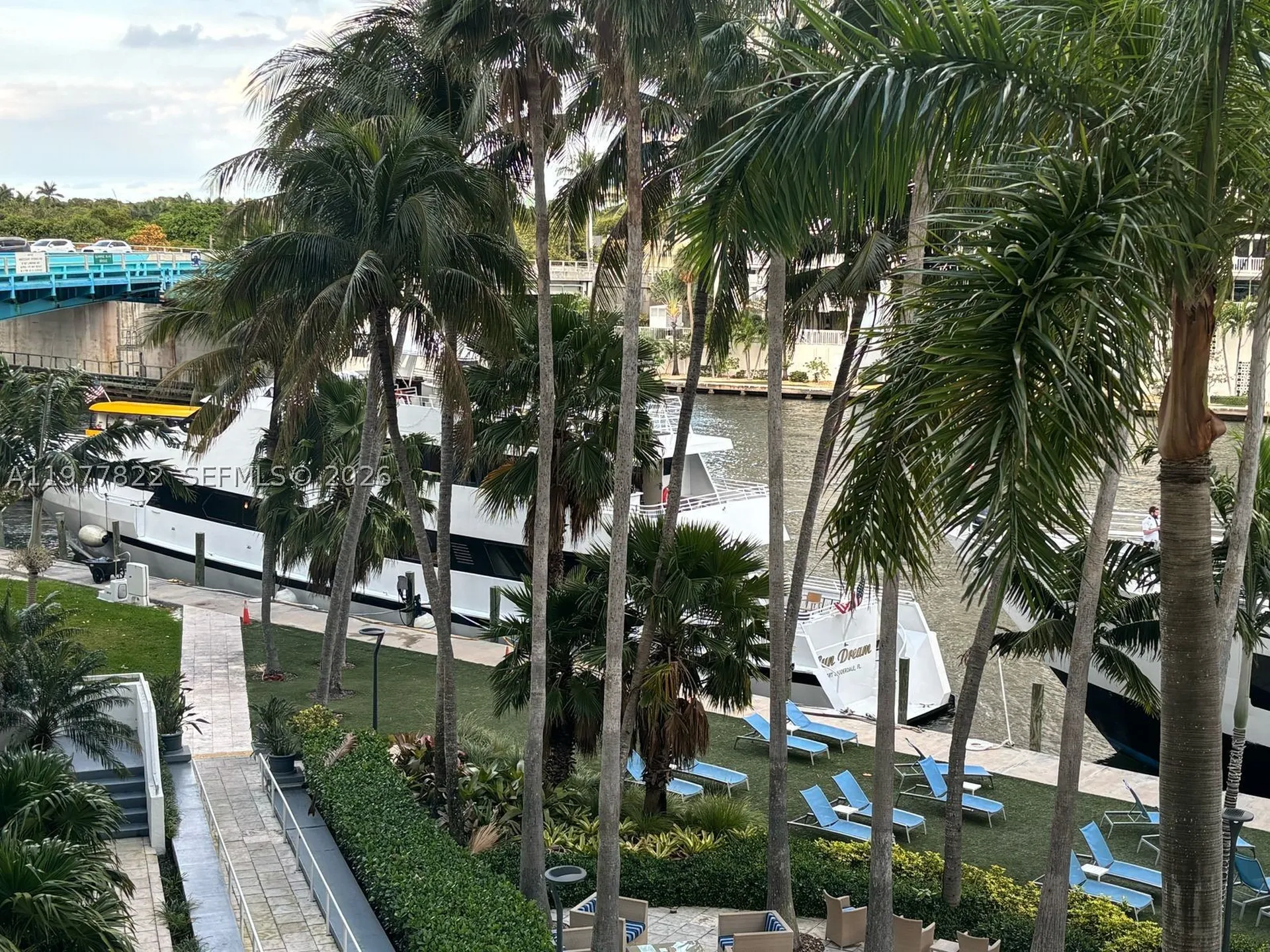 2670 E Sunrise Boulevard Fort Lauderdale FL 33304